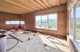 Casa pe un nivel, cu priveliste superba, teren 2000 mp, Suceagu