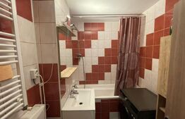 Apartament cu 3 camere, zona superba