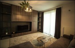 Apartament modern, zona centrala, cu parcare. Ocupabil de la 1 ianuarie 