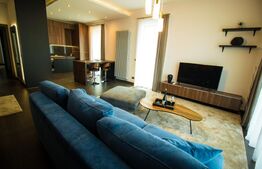 Apartament modern, zona centrala, cu parcare. Ocupabil de la 1 ianuarie 