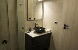 Apartament modern, zona centrala, cu parcare. Ocupabil de la 1 ianuarie 