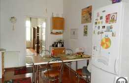 Vanzare apartament 2 camere, 63 mp, boxa subsol, zona strazii 21 Decembrie 1989