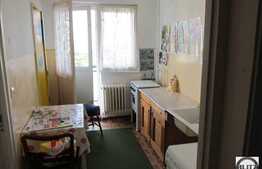 De vanzare apartament 2 camere decomandate, zona Complex Diana, 51 mp utili