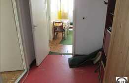 De vanzare apartament 2 camere decomandate, zona Complex Diana, 51 mp utili