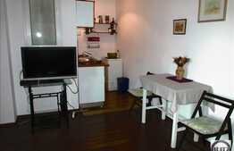 Vanzare apartament 4 camere, 123 mp, terasa, boxe subsol, ultracentral