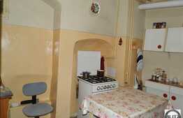 3 camere, 80 mp, 2 boxe subsol, zona ultracentrala