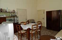 3 camere, 80 mp, 2 boxe subsol, zona ultracentrala