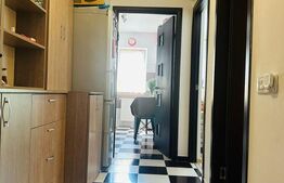Apartament decomandat cu 2 camere , parcare cu CF individual, zona Porii