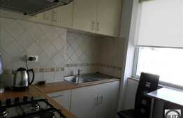 De vanzare apartament 3 camere, 60 mp, AC, parcare, zona Piata Mihai Viteazu