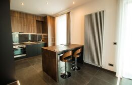 Apartament lux cu parcare, zona centrala 