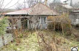 Casa demolabila cu 547 mp de teren