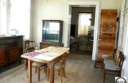 Casa renovabila de vanzare 202 mp + 550 mp teren