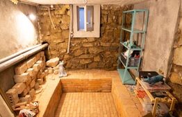 Apartament cu personalitate, tavan înalt și terasă – zona Scala Center