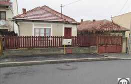 Casa de vanzare, 100 mp cu teren de 600 mp si front la strada de 11,70ml!
