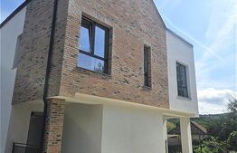 Casa cu 136 mp utili, mansarda amenajabila si intimitate într-un ansamblu privat