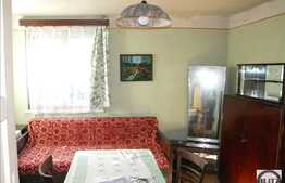 Casa demolabila de vanzare cu teren 460 mp