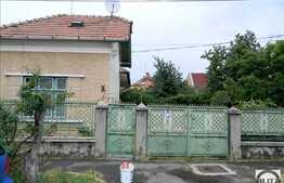 De vanzare casa, 80 mp cu teren 320 mp