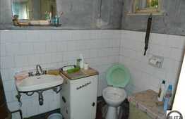 Casa de vanzare, demolabila sau renovabila, 65 mp