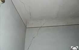 Casa de vanzare, demolabila sau renovabila, 65 mp