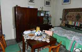 Casa de vanzare, demolabila sau renovabila, 65 mp
