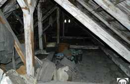 Casa de vanzare, demolabila sau renovabila, 65 mp