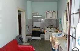 De vanzare casa demolabila, 786 mp teren, in zona Andrei Muresanu