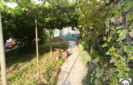 De vanzare casa demolabila, 786 mp teren, in zona Andrei Muresanu