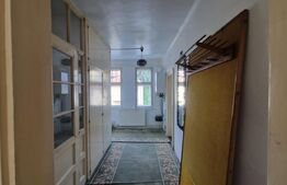 Apartament in casa, cu intrare si curte individuala, beci, pod, zona Mall Afi