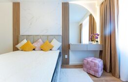 Apartament la cheie, decomandat, totul nou, parcare, zona Terra