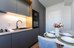 Apartament la cheie, decomandat, totul nou, parcare, zona Terra