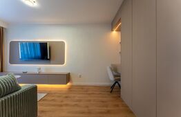 Apartament la cheie, decomandat, totul nou, parcare, zona Terra