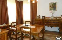 Casa de vanzare cu suprafata de180 mp utili, zona linistita