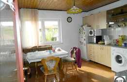 Casa de vanzare cu suprafata de180 mp utili, zona linistita