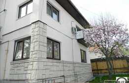 Casa de vanzare cu suprafata de180 mp utili, zona linistita