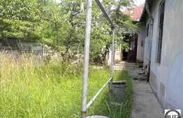 Casa renovabila de vanzare 202 mp + 550 mp teren