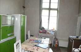 Casa renovabila de vanzare 202 mp + 550 mp teren