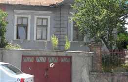 Casa renovabila de vanzare 202 mp + 550 mp teren