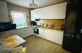 Confort si siguranta - casa moderna cu 4 camere in Sanpetru - Central