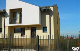 Casa finisata recent in zona noua a cartierului Andrei Muresanu!