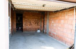 Casa individuala, 4 dormitoare, 210 mp, 450 mp teren, garaj, zona Metro/Vivo