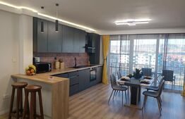 Apartament de lux cu priveliste exceptionala, 67 mp utili, parcare, zona Eroilor