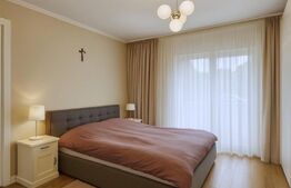 Casa in Popești cu panouri fotovoltaice, jacuzzi și curte generoasa