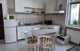 Apartament cu 3 camere, 76 MP, zona UMF