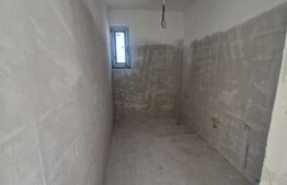 Casa pe parter 3 camere , 320 mp teren individuala cartier nou intabulata