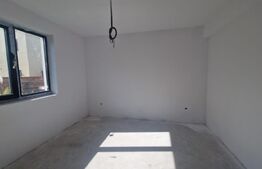 Casa pe parter 3 camere , 320 mp teren individuala cartier nou intabulata