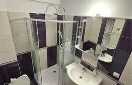 Apartament cu 3 camere, decomandate, 72 mp, parcare, zona Iris 