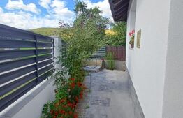 Casa individuala renovata, 3 camere, teren 1252 mp in Moldovenesti