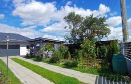 Casa individuala renovata, 3 camere, teren 1252 mp in Moldovenesti