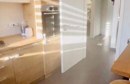 Apartament luminos cu 2 camere, decomandat, in zona Coresi Mall, Tractorul