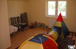 Constructie noua ! Curte generoasa ! Zona linistita de case !